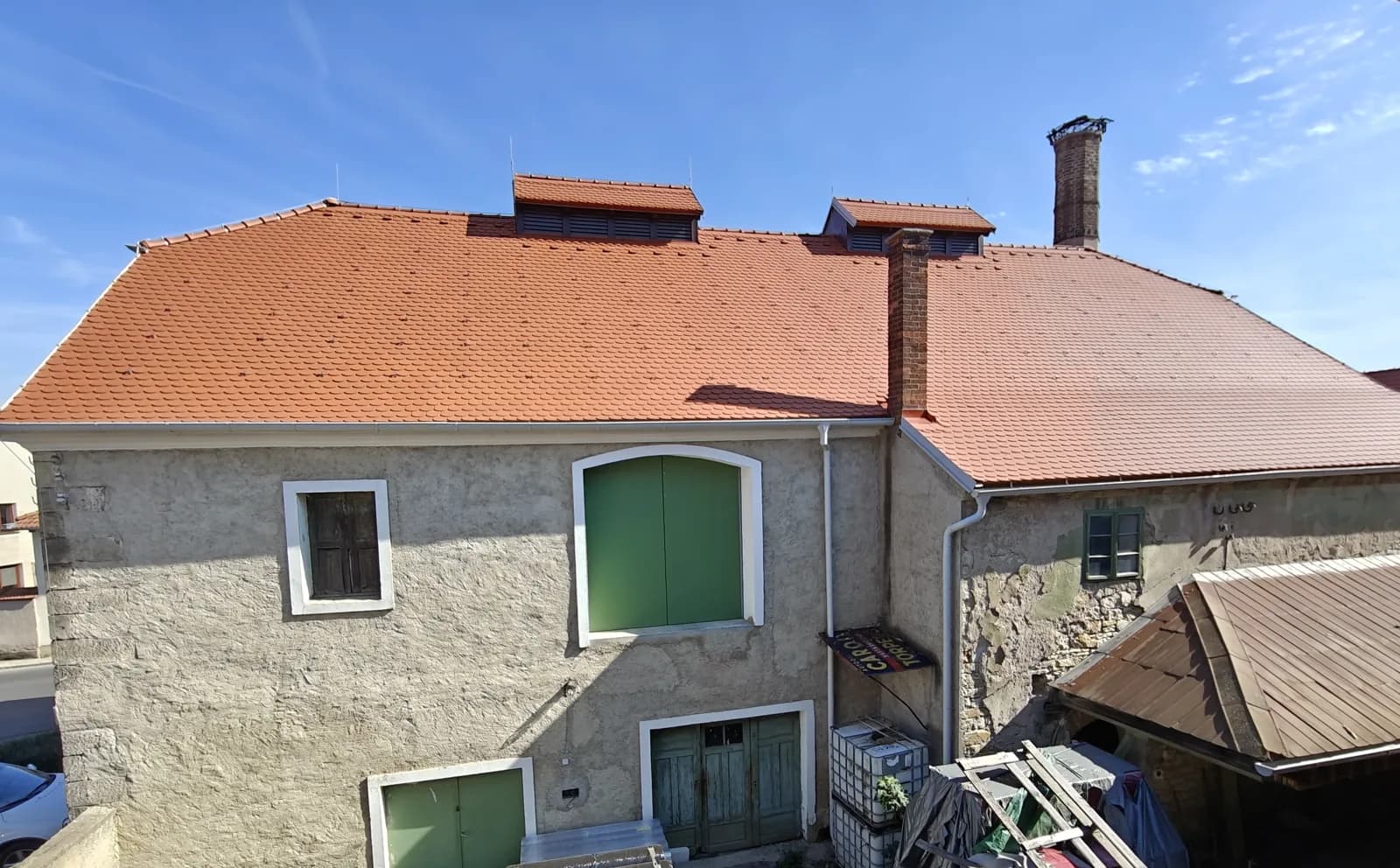 Nová střešní krytina varny. Fotografie majitelů pivovaru.